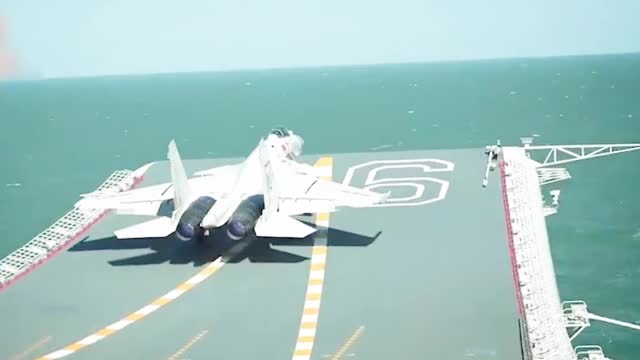 歼-31在辽宁舰起降测试过吗？深入解析与探讨，歼-31在辽宁舰起降测试深度解析与探讨