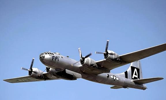 国民党B-29轰炸机，二战中的空中霸主，二战中的国民党B-29轰炸机，空中霸主地位揭秘
