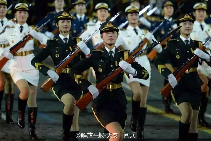 解放军女兵仪仗队操枪视频，展现力量与荣耀的篇章，解放军女兵仪仗队操枪风采，力量与荣耀的展现