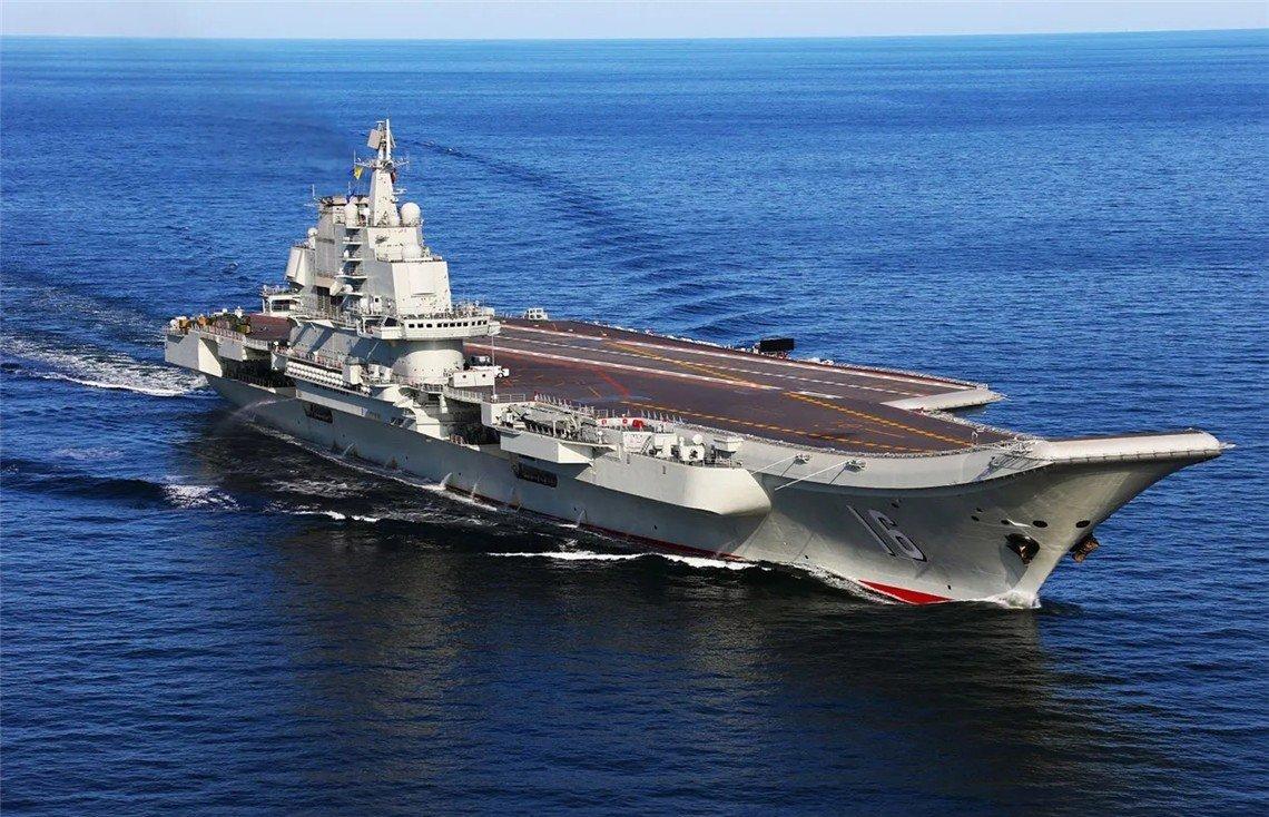 国产小航母，中国海军新时代的骄傲，国产小航母，中国海军新时代的荣耀之巅