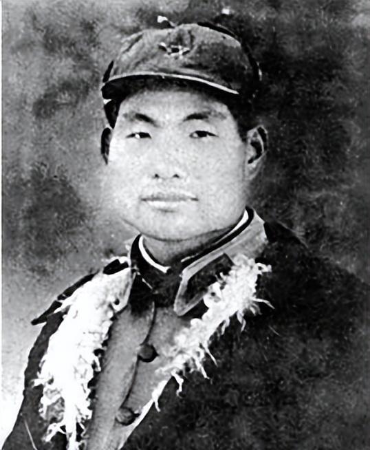 二次入伍遭遇老兵欺负的心路历程，二次入伍遭遇老兵欺负的心路历程，挑战与成长