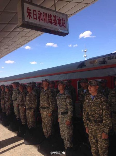 参观朱日和训练基地，感受中国国防力量的脉搏，探访朱日和训练基地，感受中国国防力量的核心脉动