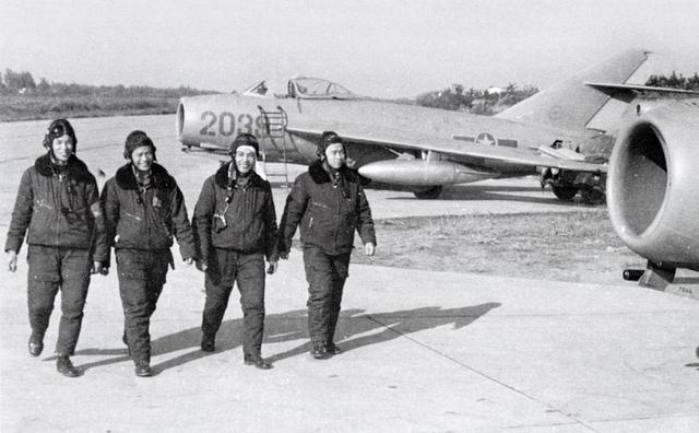 中国空军实力在1979年的评估与影响，中国空军实力评估与影响，聚焦1979年空战实力分析