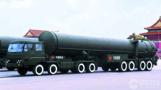 中国最先进导弹,东风-61的崛起与影响,中国尖端导弹东风-61的崛起及其国际影响力