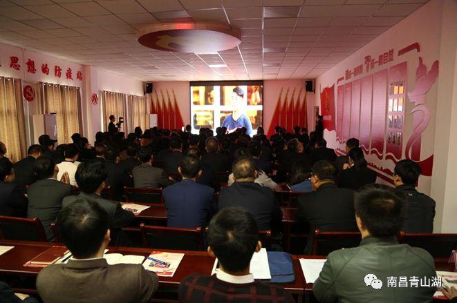 歼-10战斗机航程揭秘，究竟能飞多远？，揭秘歼-10战斗机航程，究竟能飞多远？