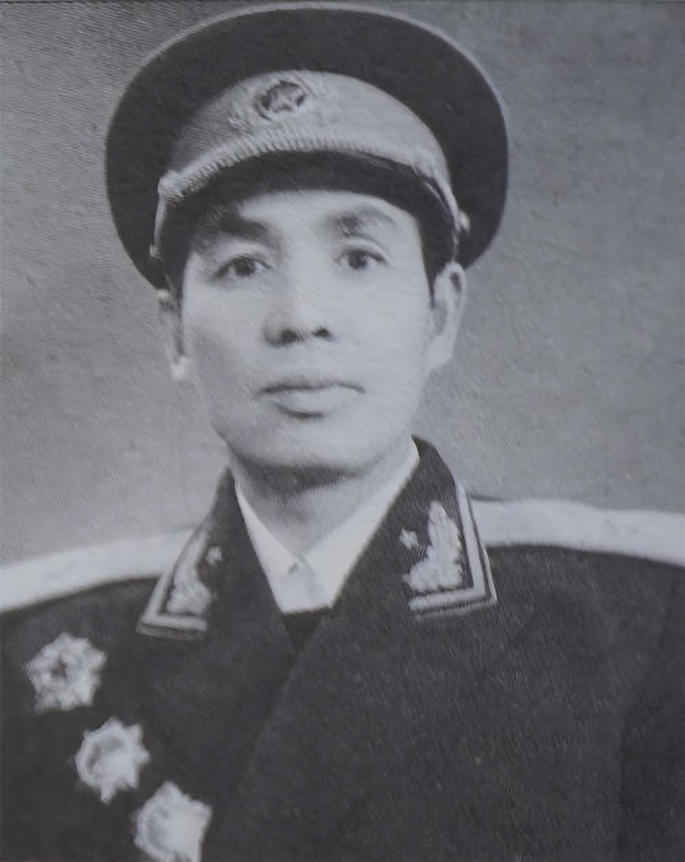 两代军人