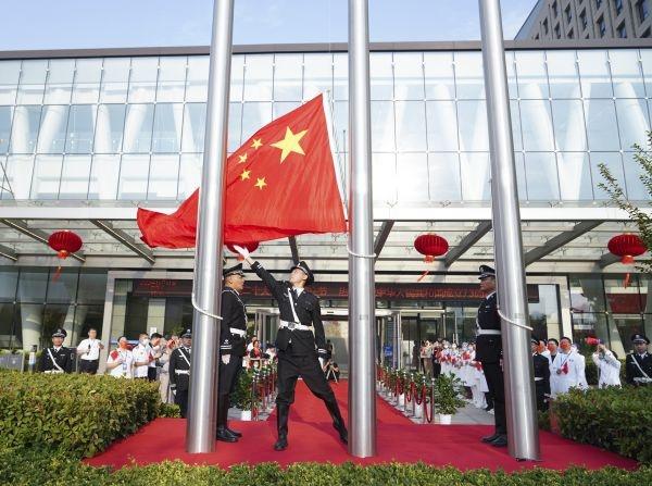 庆祝中华人民共和国成立七十周年阅兵大典中的方队展示，中华人民共和国成立七十周年阅兵大典精彩方队展示