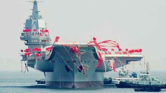 中国海军新里程碑，002号航母下水仪式隆重举行，中国海军新里程碑，002号航母下水仪式盛大举行