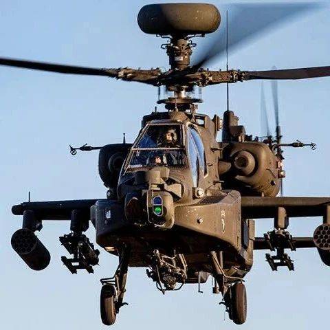 阿帕奇武装直升机带导弹,空中力量的象征与战斗利器,阿帕奇武装直升机,空中力量的战斗利器与导弹象征