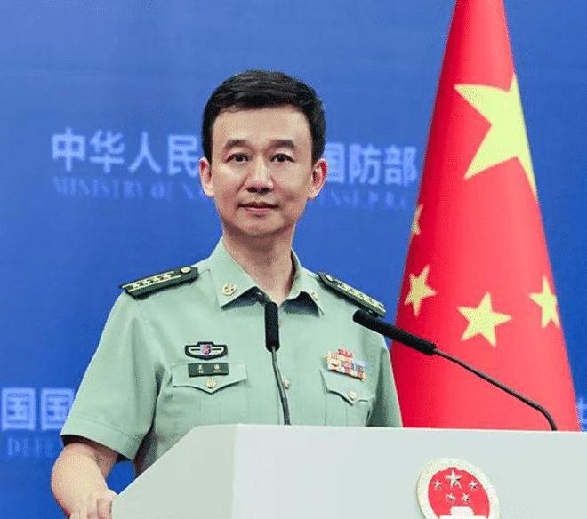 海军司令员张连中的领导风范与海军建设贡献，海军司令员张连中的领导风范与海军建设卓越贡献解析