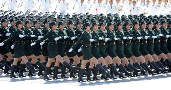 国庆阅兵中的璀璨明珠，女兵王小寒，国庆阅兵中的璀璨明珠，女兵王小寒的荣耀时刻