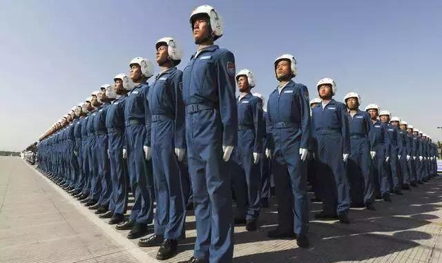 中国空军编制下的师级单位与大队构成解析，中国空军师级单位与大队构成深度解析