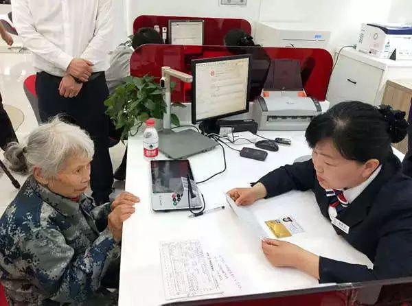 武汉市黄陂空军空降兵部队，荣耀与担当的象征，黄陂空军空降兵部队的荣耀与担当，武汉市的力量象征