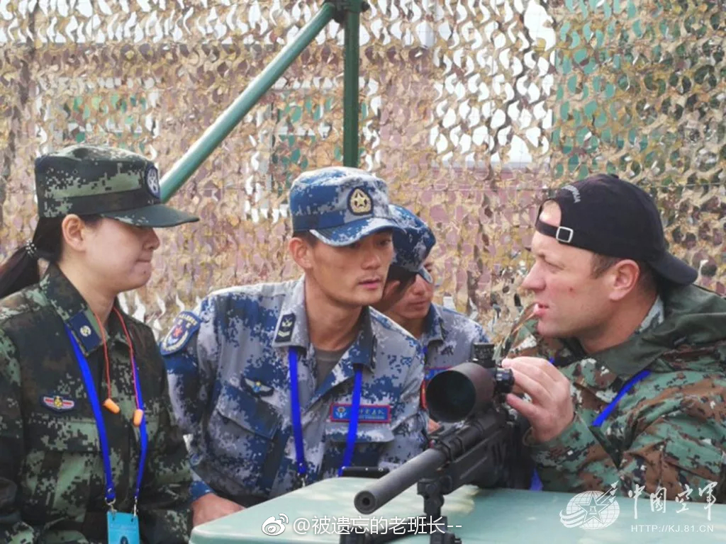空降兵特种作战旅旅长，铁血使命与卓越领导，铁血使命，空降兵特种作战旅旅长展现卓越领导力