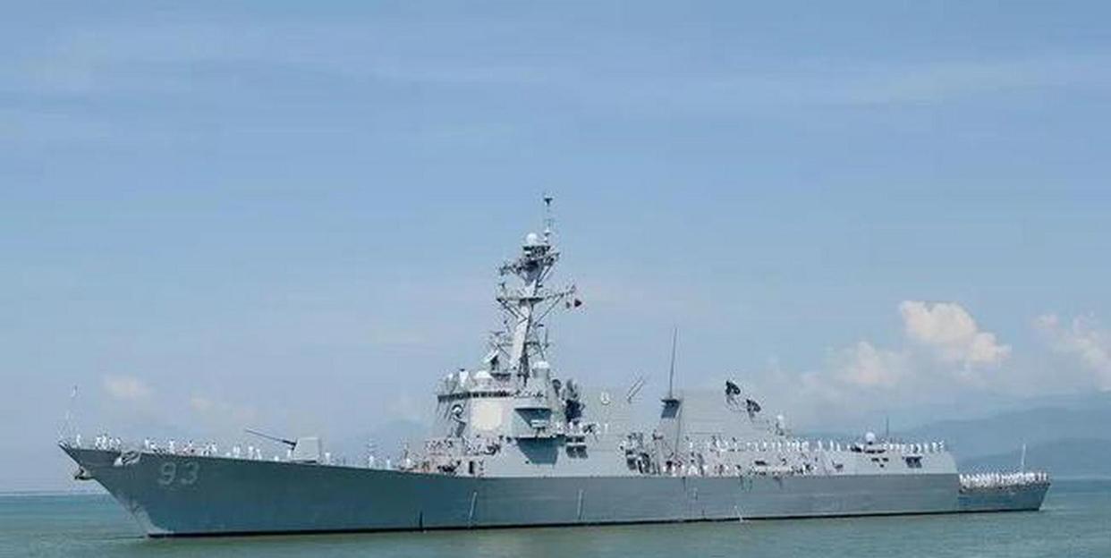 普宁舰，新时代的海军力量，普宁舰，新时代海军力量的璀璨明珠