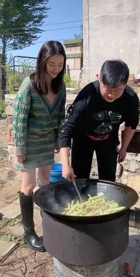 最新消息赵本山出事了，探究真相与反思娱乐产业的责任，赵本山事件揭秘，探究真相与娱乐产业的责任反思