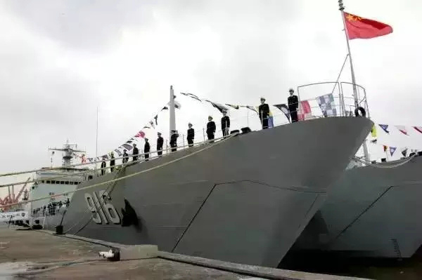 东港舰，中国海军力量的重要支柱，中国海军力量重要支柱——东港舰亮相