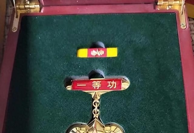 一等功之上的荣誉，探索军人荣誉体系的巅峰，军人荣誉之巅，超越一等功的荣耀探索