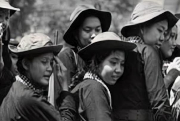 中国女兵在越南，电影中的英勇形象与在线播放的魅力，中国女兵在越南，电影中的英勇与在线魅力展示