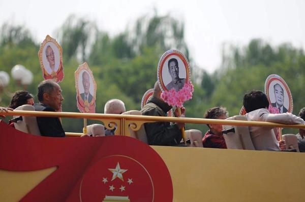 国庆阅兵中的群众方阵，规模与力量的展现，国庆阅兵群众方阵，规模与力量的震撼展现