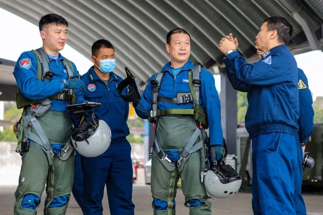 中国空军招飞网资料下载栏目深度解析，中国空军招飞网资料下载栏目详解