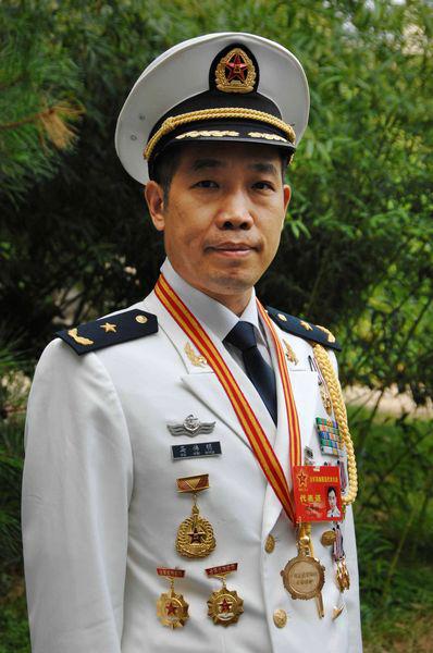 八一勋章获得者退休后的待遇，荣誉与保障的并重，八一勋章获得者退休后荣誉与待遇的双重保障