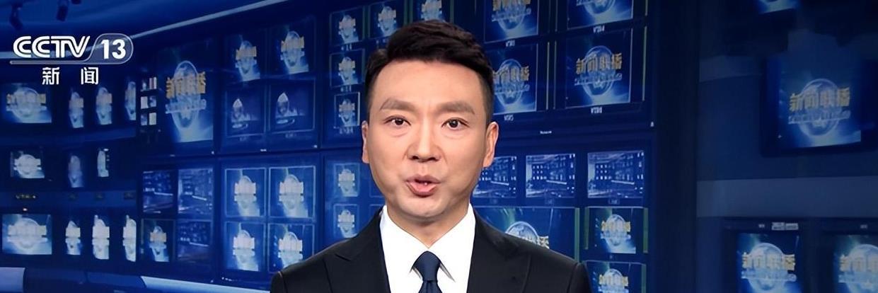 中央军事频道主持人男——探索军事新闻背后的故事，中央军事频道男主持人，探寻军事新闻背后的故事