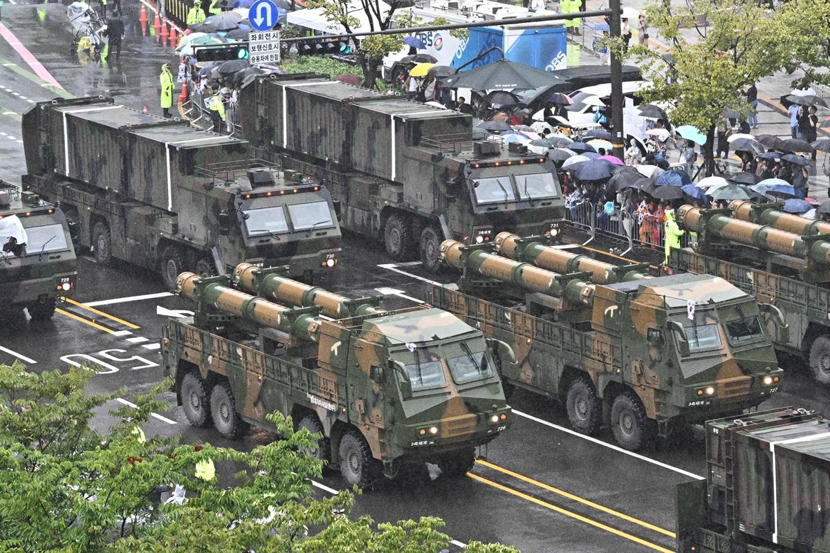 韩国阅兵出现中国装甲车，深度解读背后的国际军事动态，韩国阅兵惊现中国装甲车，国际军事动态深度剖析
