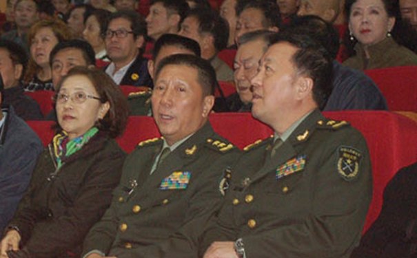石正露将军简历，石正露将军简历概览