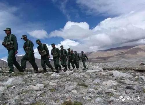 中印边境中国的兵力部署，战略考量与平衡之道，中印边境中国的兵力部署与战略平衡之道探讨