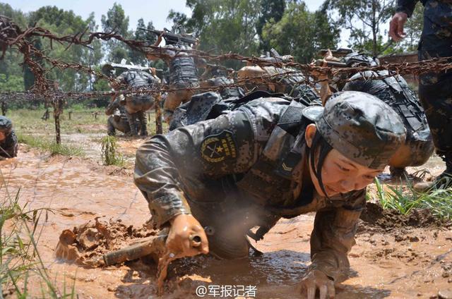 中国女特种兵的真实残酷极限训练，中国女特种兵的真实残酷极限训练揭秘
