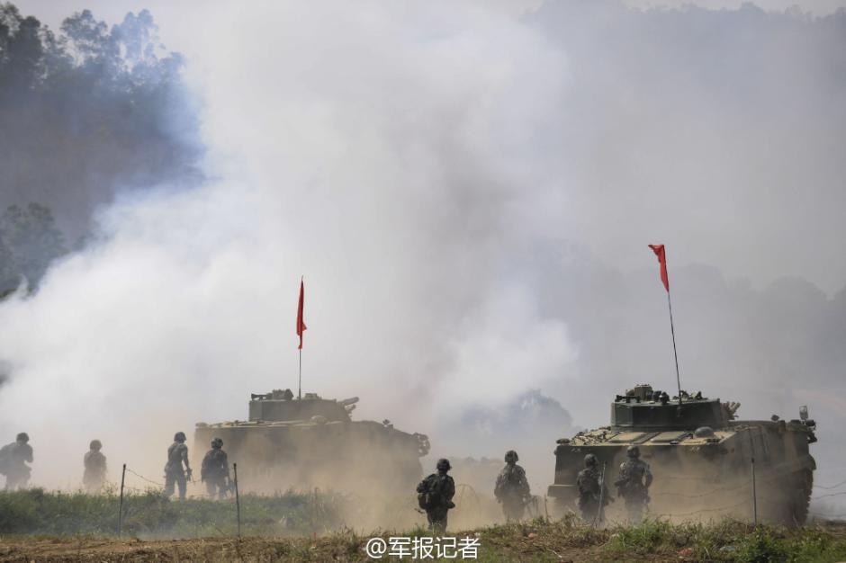 揭秘中国陆军第38集团军某装甲师，钢铁巨龙的精锐力量，揭秘中国陆军第38集团军装甲师，钢铁巨龙的精锐战力