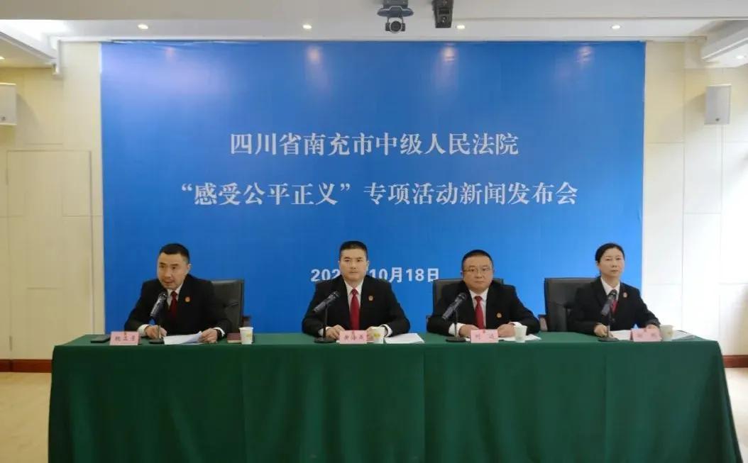 新闻与感想，十条简短的洞察，新闻与感想，十条简短洞察标题，或者，时事快评，十条精选洞察