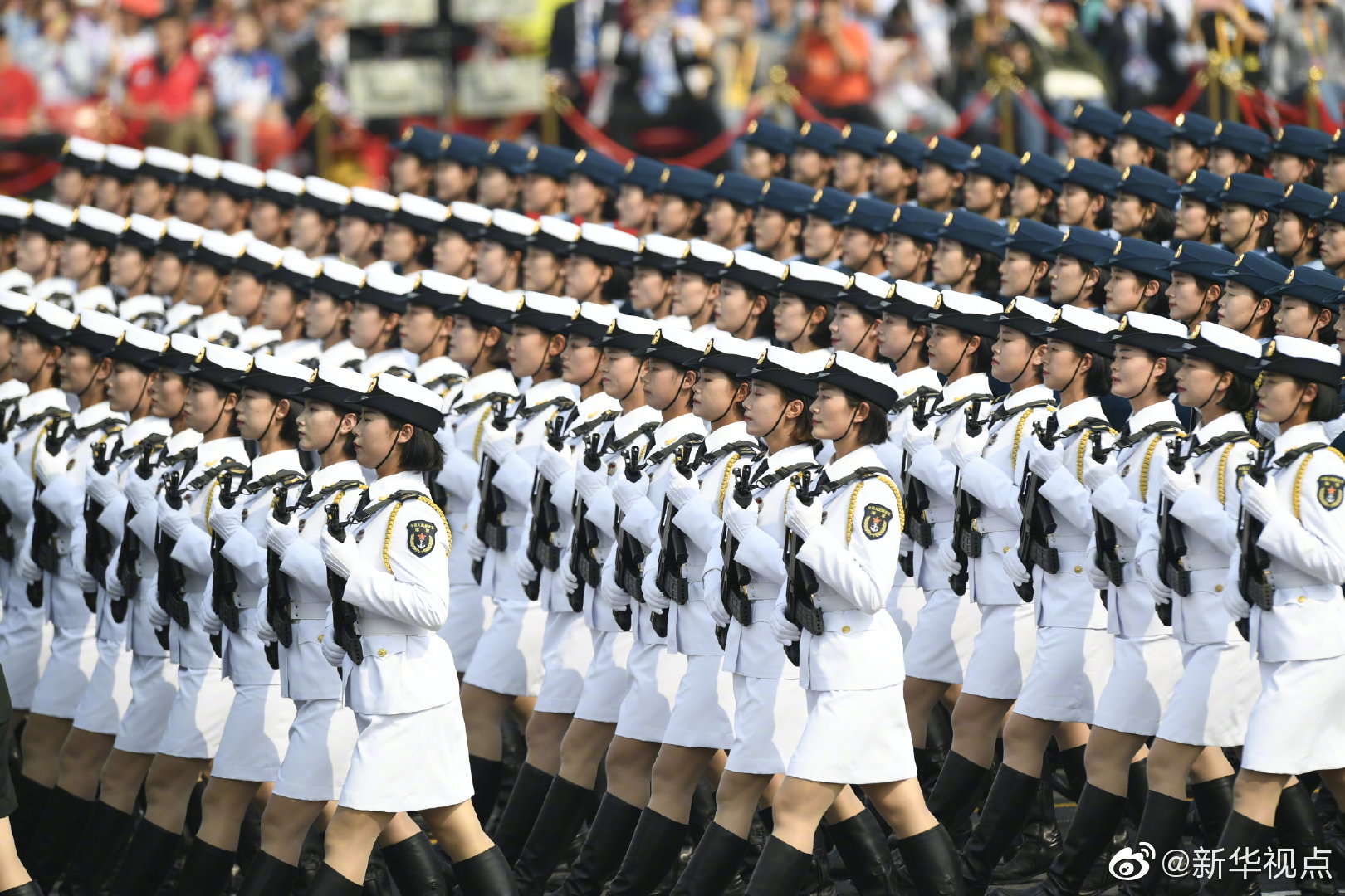中国女兵方队