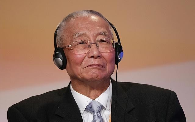 魏纪中，中国体育界的卓越领导者和改革先锋，魏纪中，中国体育界的领军人物与改革先锋