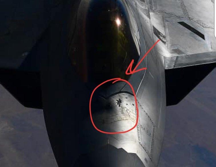 歼-20与F-22最新对比，空中霸主之争的深入剖析，歼-20与F-22深度对比，空中霸主之争的剖析