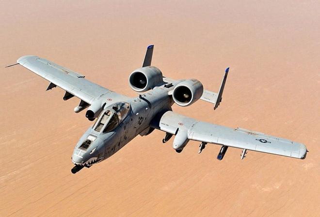 A-10攻击机，对地攻击的杰出代表，A-10攻击机，对地攻击的翘楚
