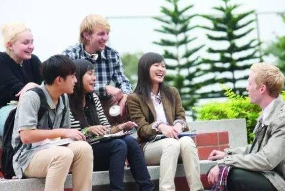 艺术类大学国际排名及其影响力，艺术类大学国际排名及其影响力探究