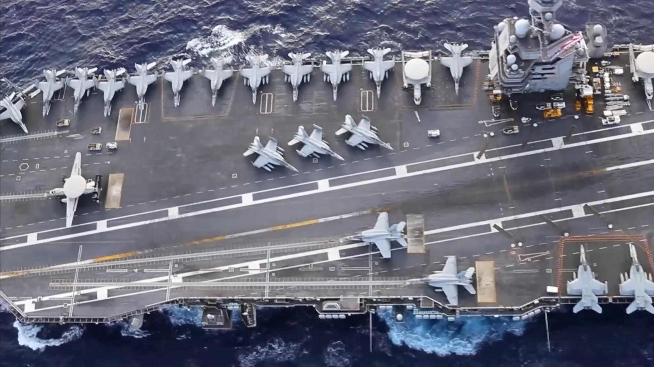 美国福特号航空母舰视频，探索现代海上巨无霸的力量与风采，美国福特号航空母舰，现代海上巨无霸的力量与风采展示视频