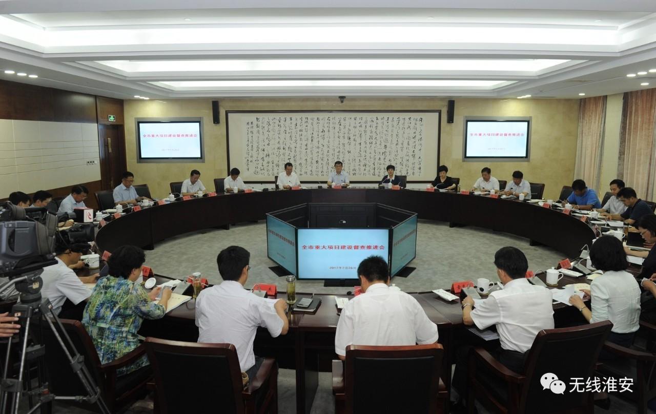全球鹰无人机的燃料选择，探索高效、可持续的能源之路，全球鹰无人机的燃料选择，探索高效可持续能源之路