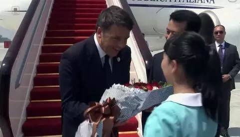 中国空军一号机长，英勇无畏的空中卫士，中国空军一号机长，英勇无畏的空中卫士守护天际