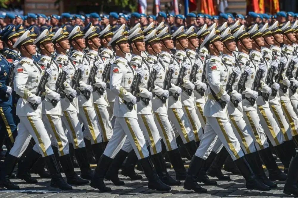 我军威武雄壮之师参加胜利日大阅兵，胜利日大阅兵，我军威武雄壮之师亮相盛典