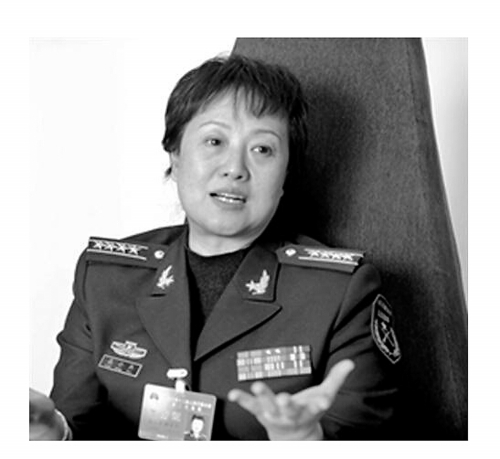 张微微少将简历——一位杰出的军事领袖的生平，张微微少将生平概览，杰出军事领袖的历程