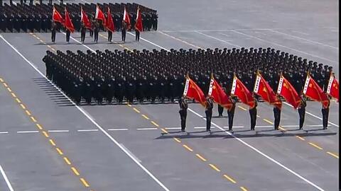 外国视角下的阅兵盛典，庆祝某国七十周年阅兵回顾与展望，外国视角下的庆祝某国七十周年阅兵盛典回顾与展望
