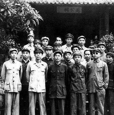 海南岛战役，揭秘指挥者的传奇故事，海南岛战役揭秘，指挥者的传奇故事