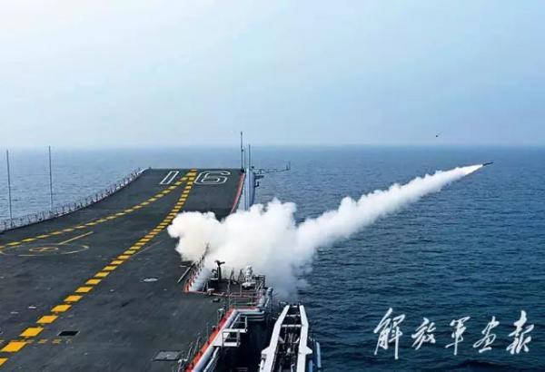 我国第一艘服役的航空母舰，历史、特点与意义，中国首艘航空母舰，历史、特色与重大意义