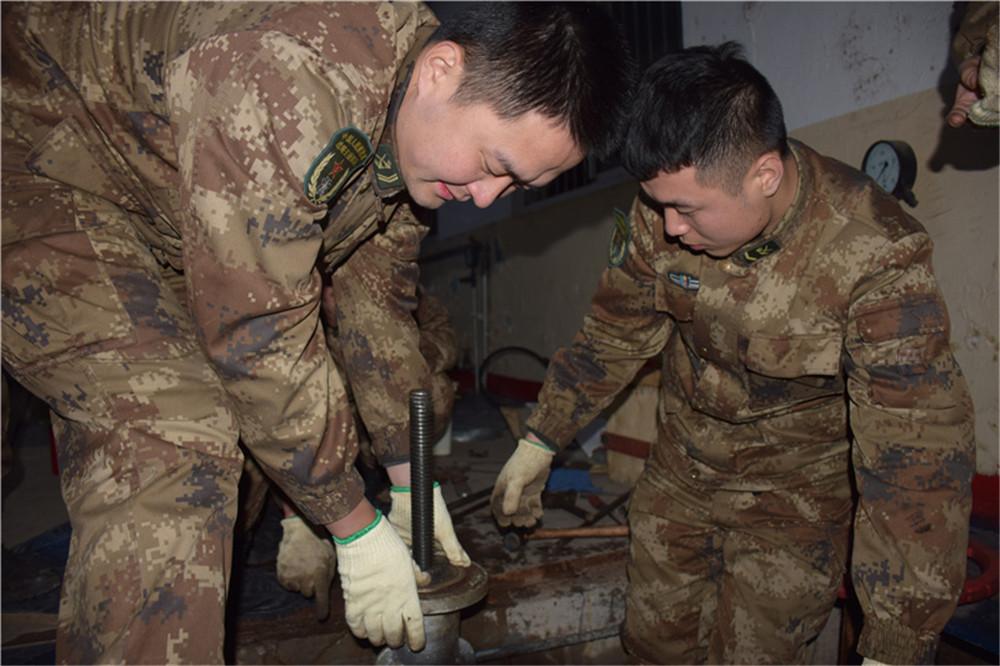 战略支援部队与空军,哪支力量更胜一筹?,空军与战略支援部队,谁的力量更胜一筹?