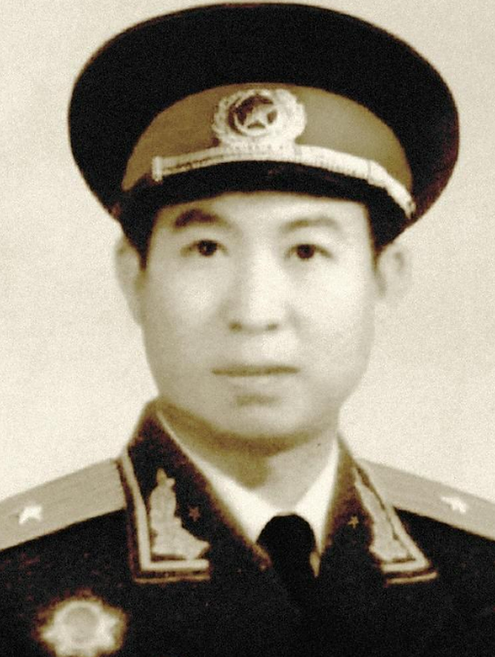 张峥的军衔，荣耀与责任的象征，张峥的军衔，荣耀与责任的标志