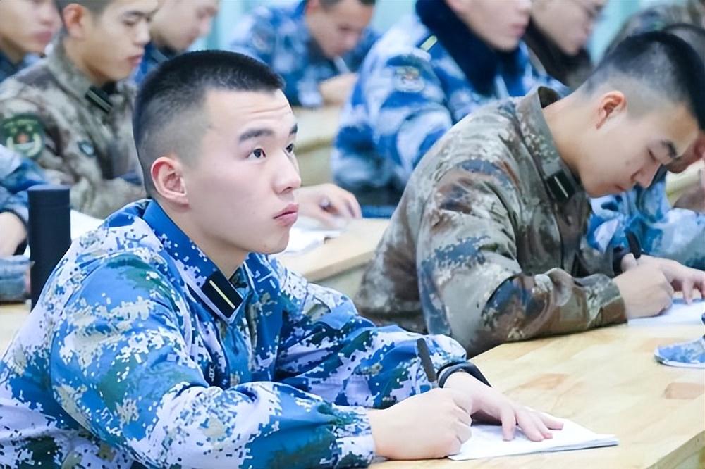 美国国防预算2022，多少美元？深度解析与影响展望，美国国防预算深度解析，2022年预算展望与影响评估