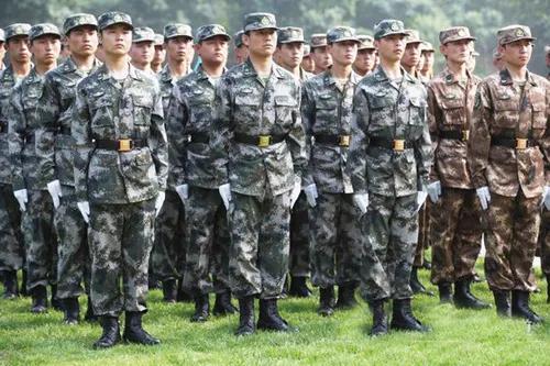 星空迷彩是几几式,探索军用迷彩的发展历程,探索军用迷彩发展历程,星空迷彩是几几式揭秘